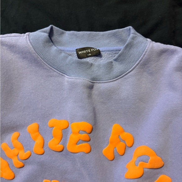 white fox boutique crewneck - Picture 2 of 2